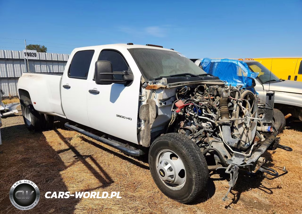2013 Chevrolet Silverado K3500 VIN:1GC4KZC85DF137052 - 4