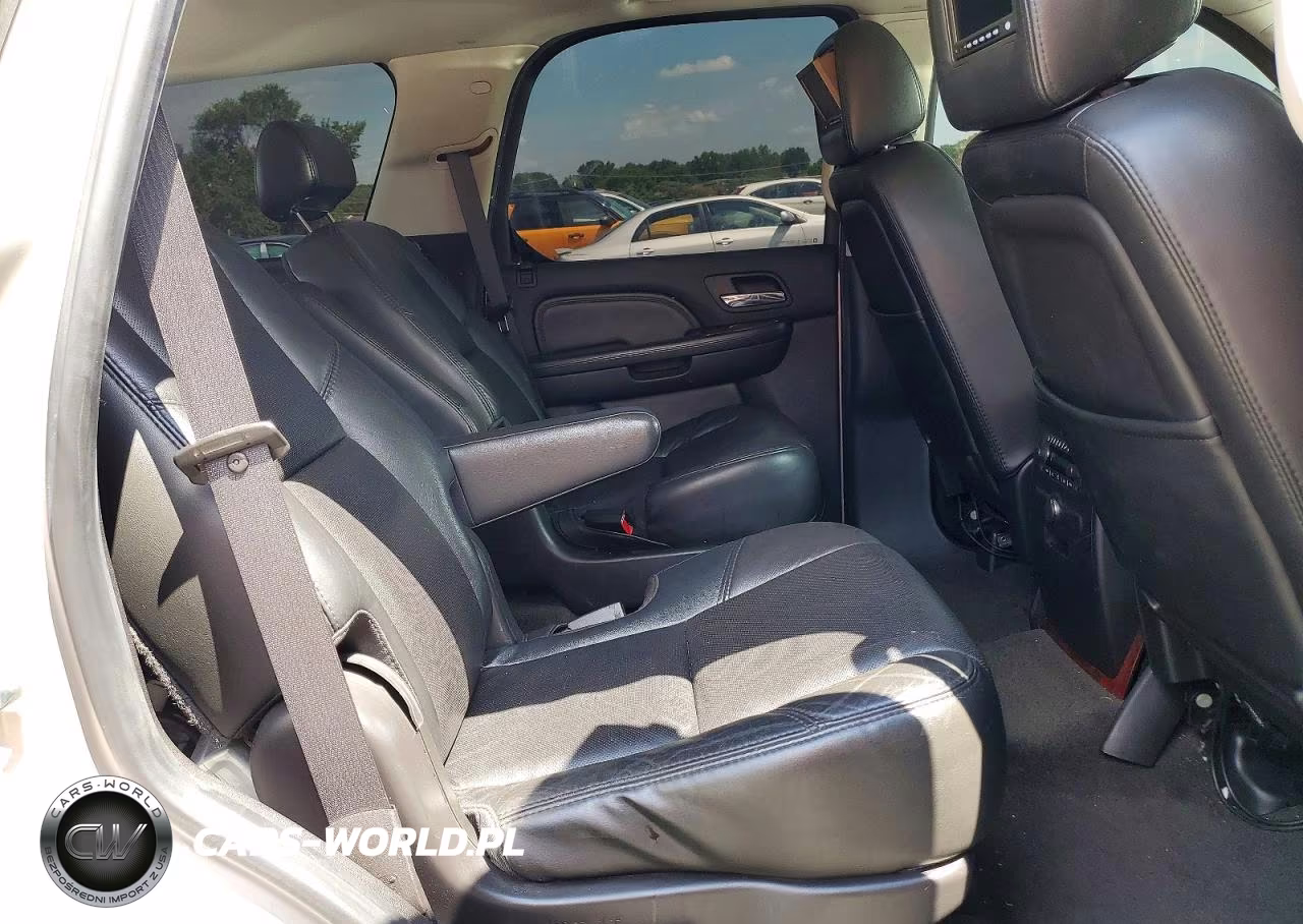 2007 Cadillac Escalade Luxury VIN:1GYFK638X7R426237 - 11