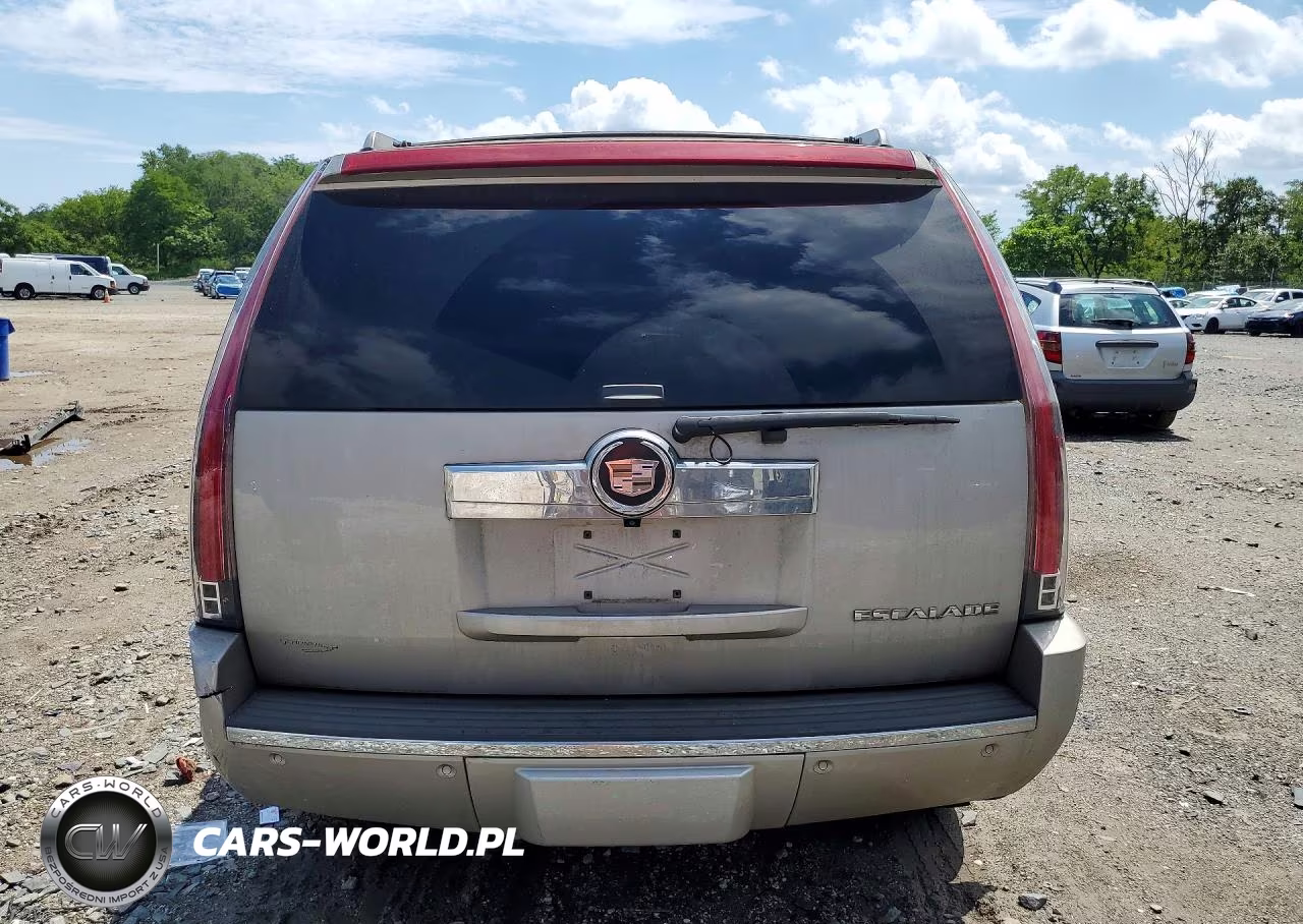 2007 Cadillac Escalade Luxury VIN:1GYFK638X7R426237 - 6