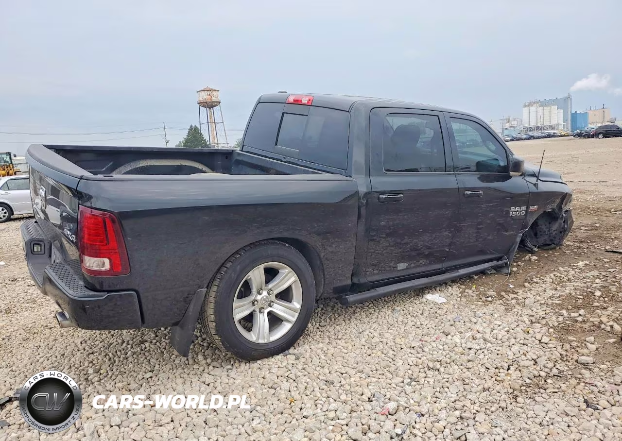2015 Ram 1500 Sport VIN:1C6RR7MT6FS643970 - 3