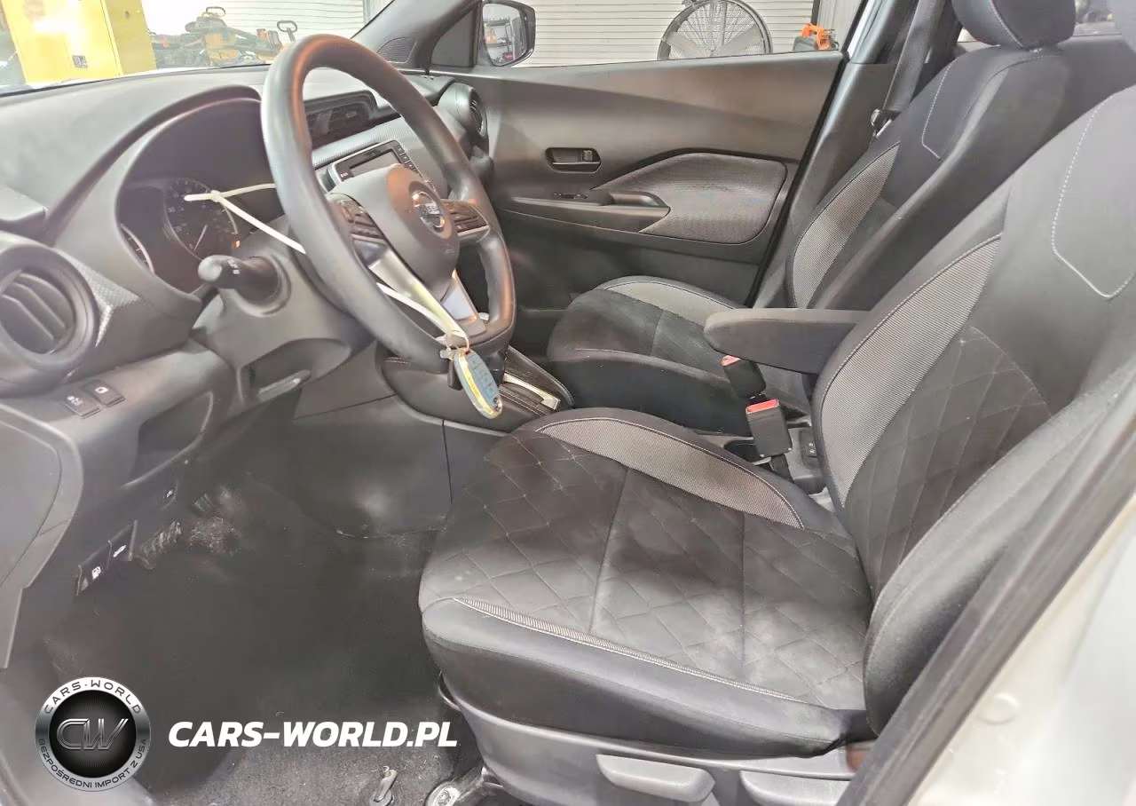 2019 Nissan Kicks S VIN:3N1CP5CU0KL532376 - 7