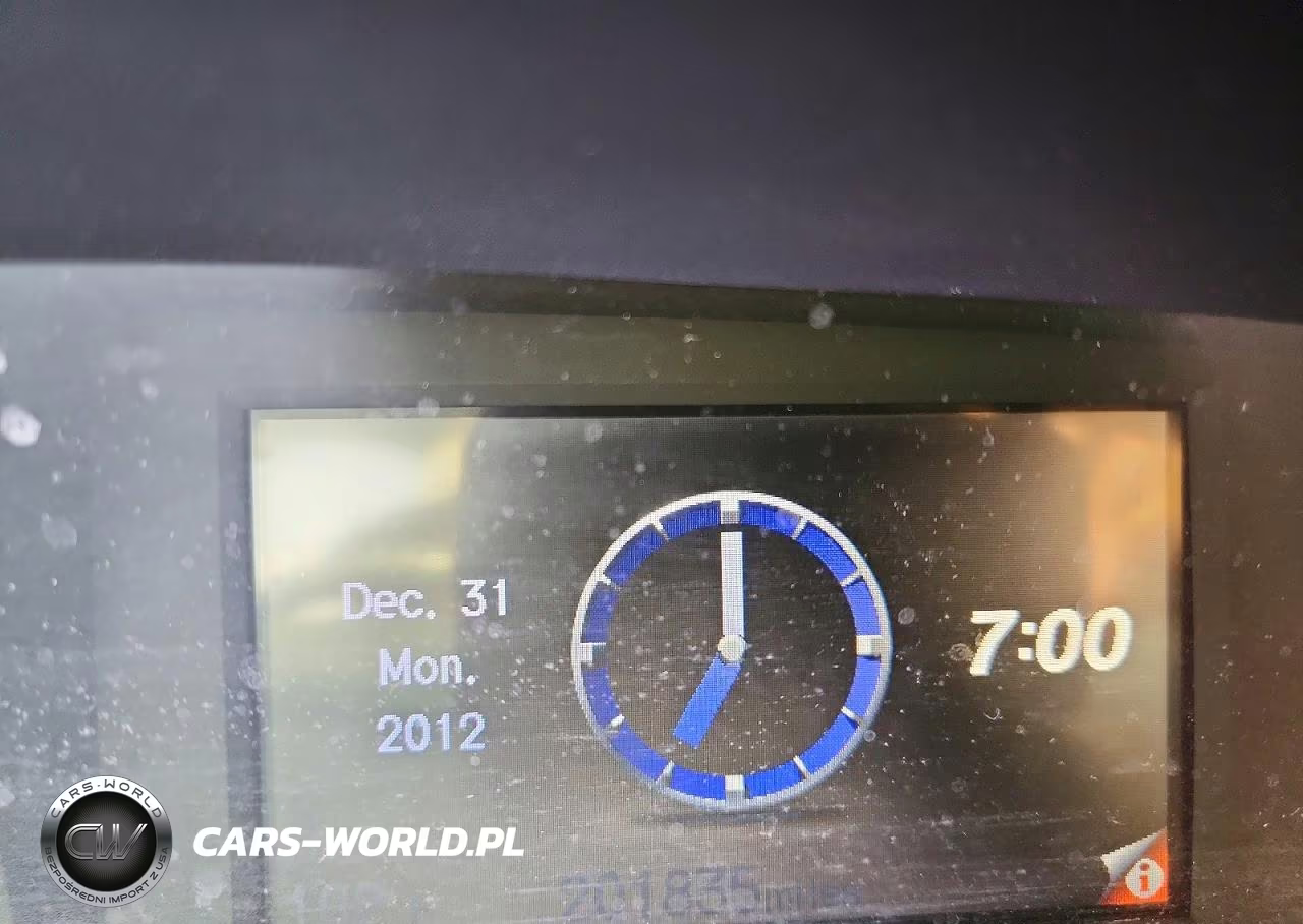 2015 Honda Civic Hybrid VIN:19XFB4F23FE001390 - 9