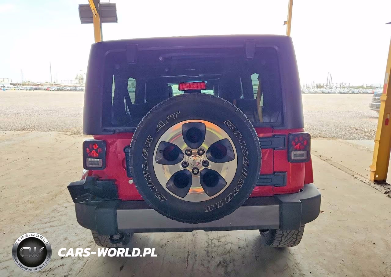 2014 Jeep Wrangler Unlimited Sport VIN:1C4BJWDG5EL216173 - 6