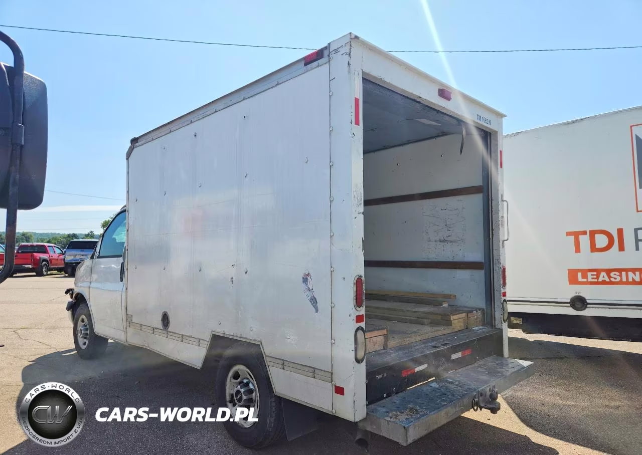 2011 GMC Savana Box Truck VIN:1GDY72BA8B1904722 - 2
