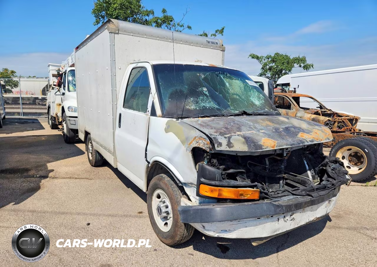 2011 GMC Savana Box Truck VIN:1GDY72BA8B1904722 - 4