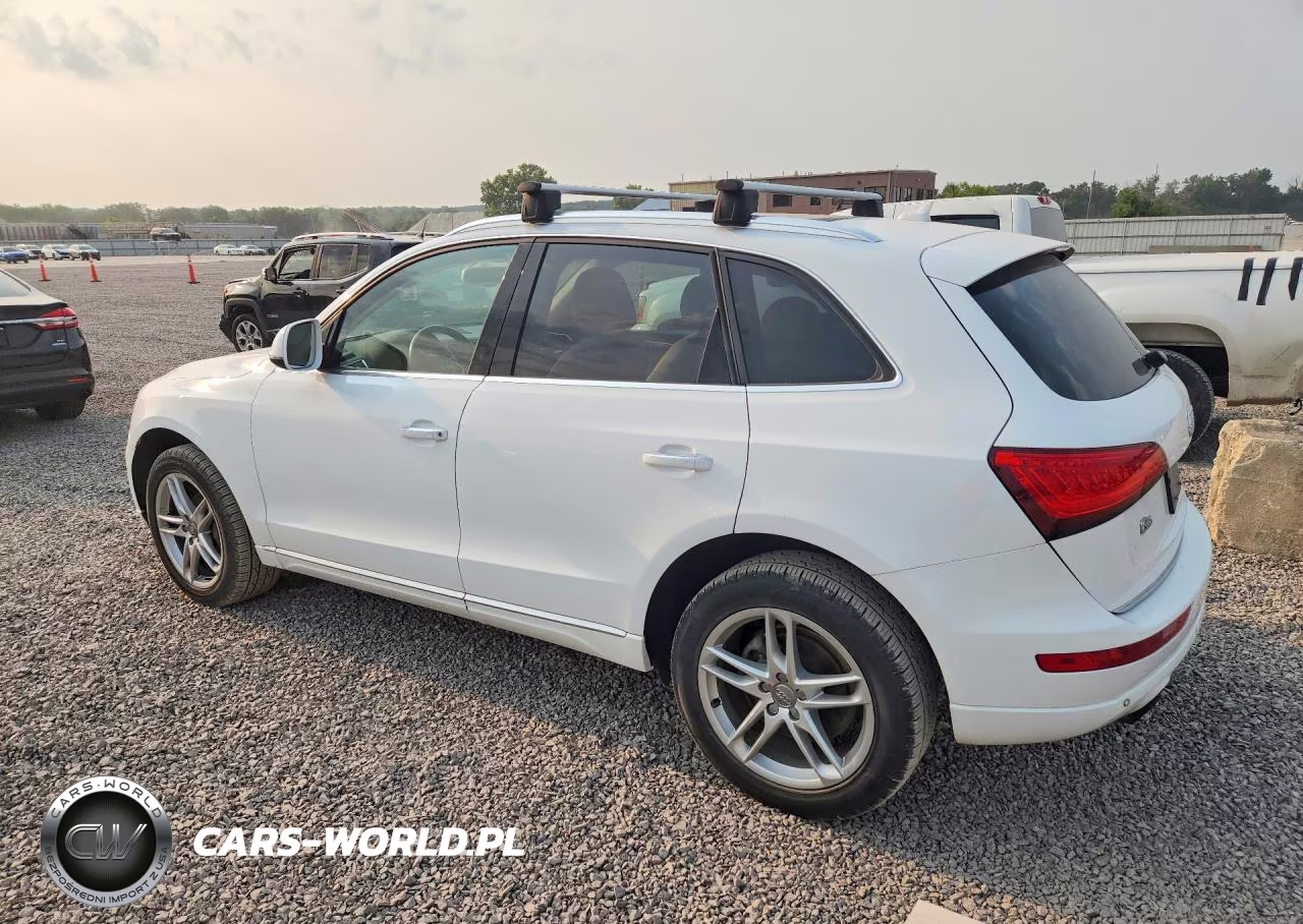 2015 Audi Q5 2.0T Premium VIN:WA1LFAFP9FA072334 - 2