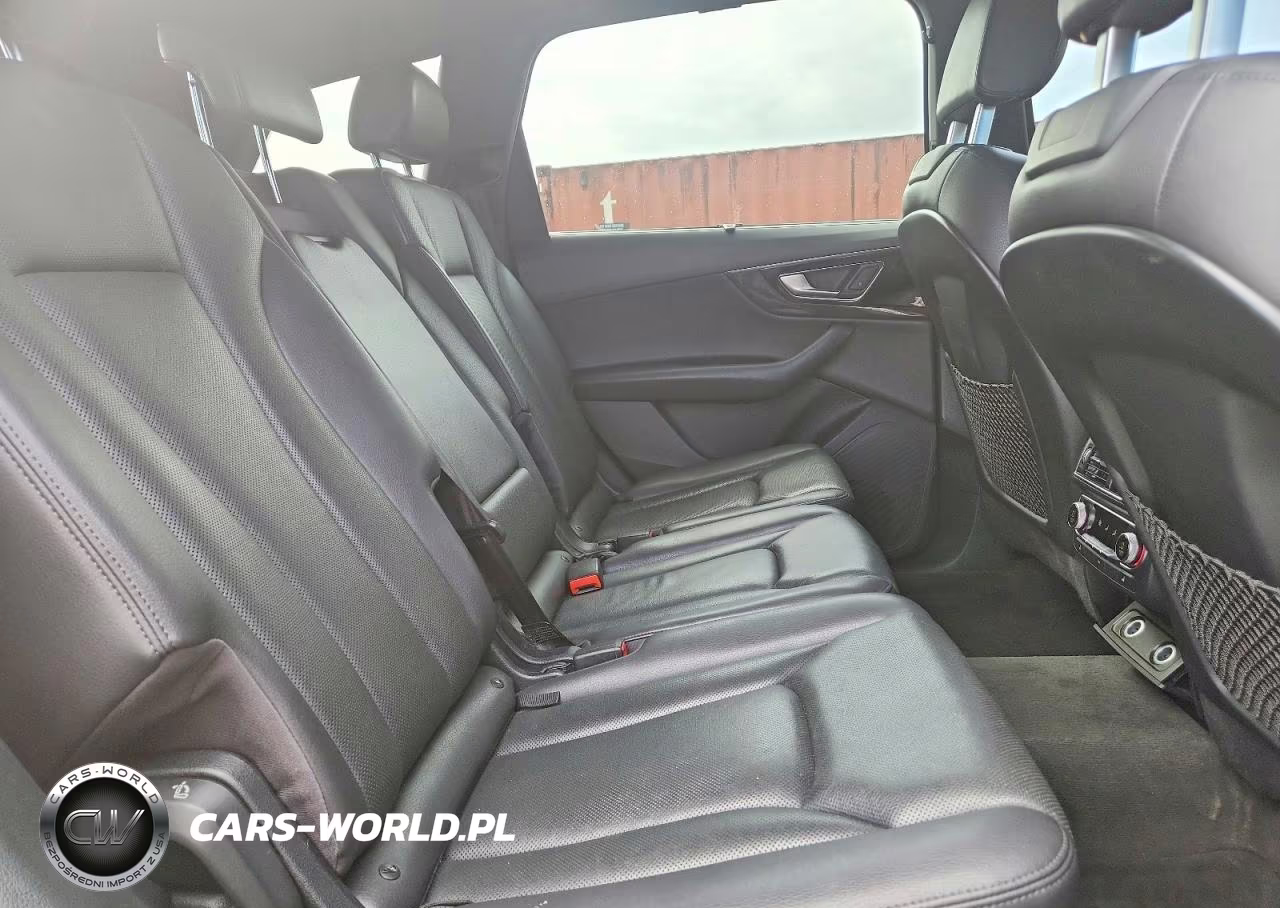 2017 Audi Q7 Premium Plus VIN:WA1LAAF76HD047522 - 11