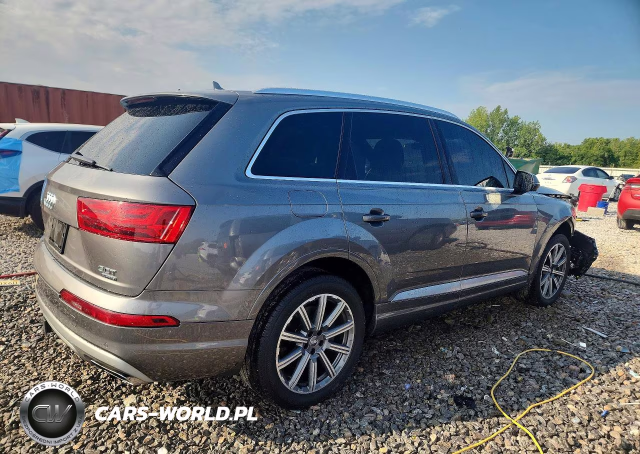 2017 Audi Q7 Premium Plus VIN:WA1LAAF76HD047522 - 3
