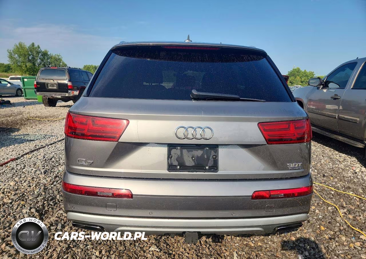 2017 Audi Q7 Premium Plus VIN:WA1LAAF76HD047522 - 6