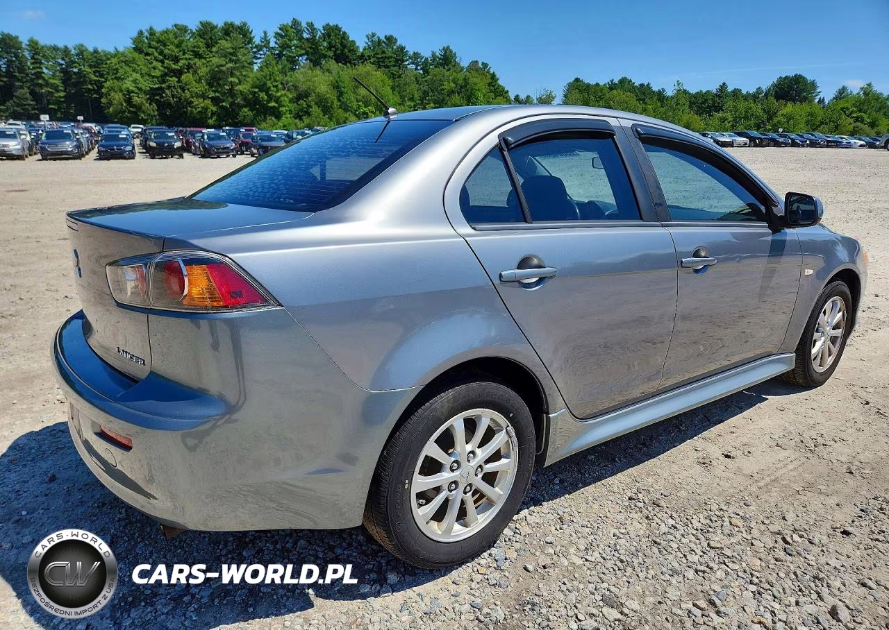 2014 Mitsubishi Lancer Es-Es Sport VIN:JA32U2FU9EU020443 - 3