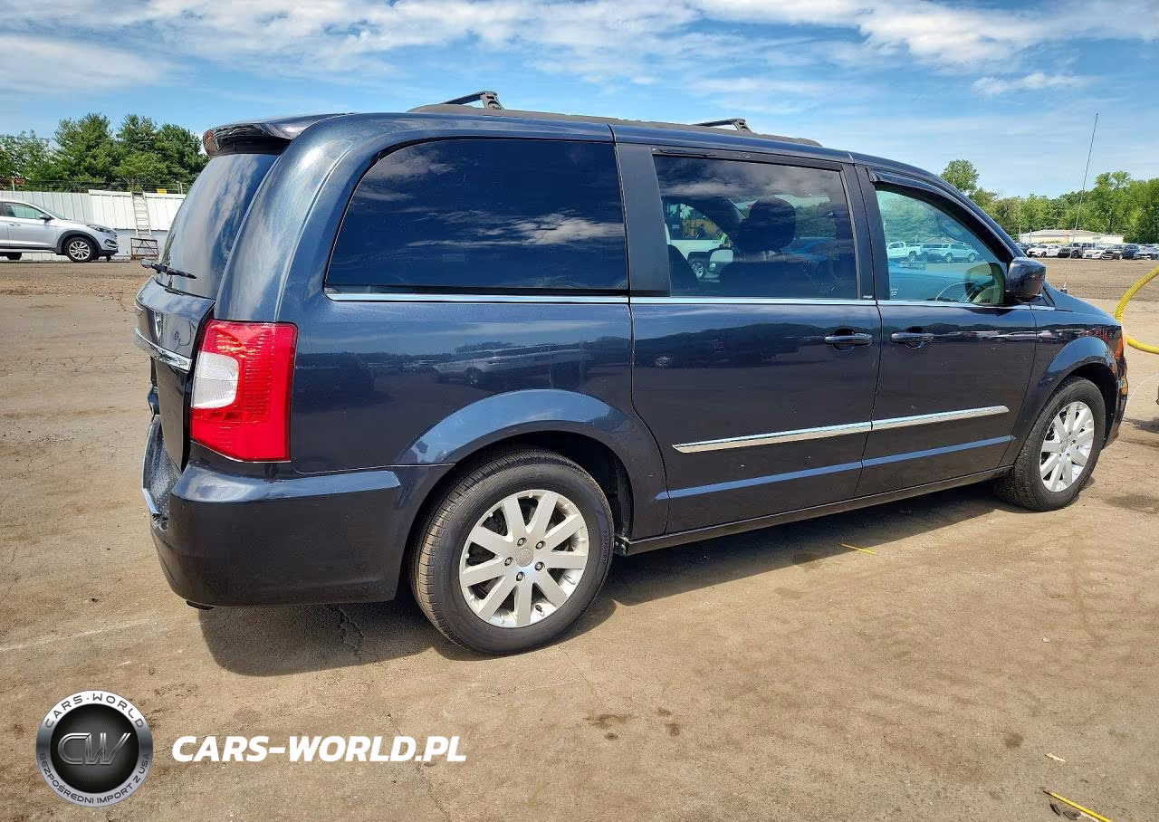 2014 Chrysler Town & Country Touring VIN:2C4RC1BG9ER318744 - 3