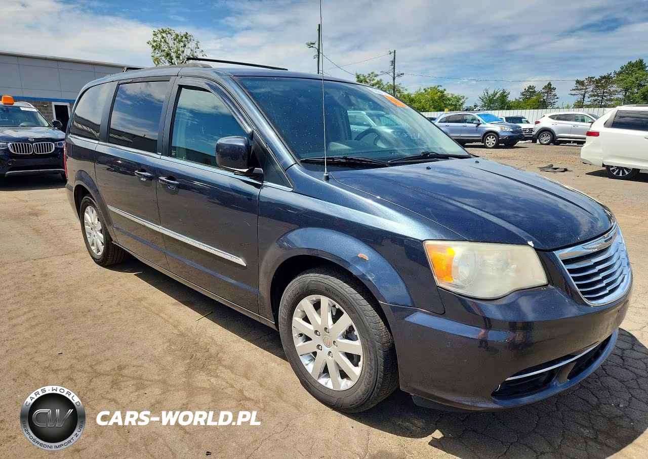 2014 Chrysler Town & Country Touring VIN:2C4RC1BG9ER318744 - 4