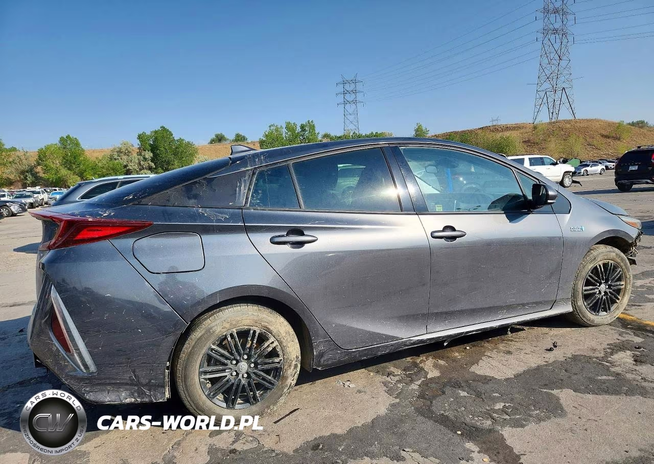 2017 Toyota Prius Prime Premium VIN:JTDKARFP3H3021286 - 3