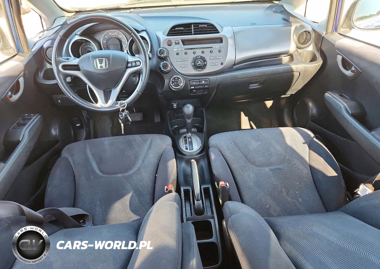 2011 Honda Fit Sport VIN:JHMGE8H52BC019146 - 8