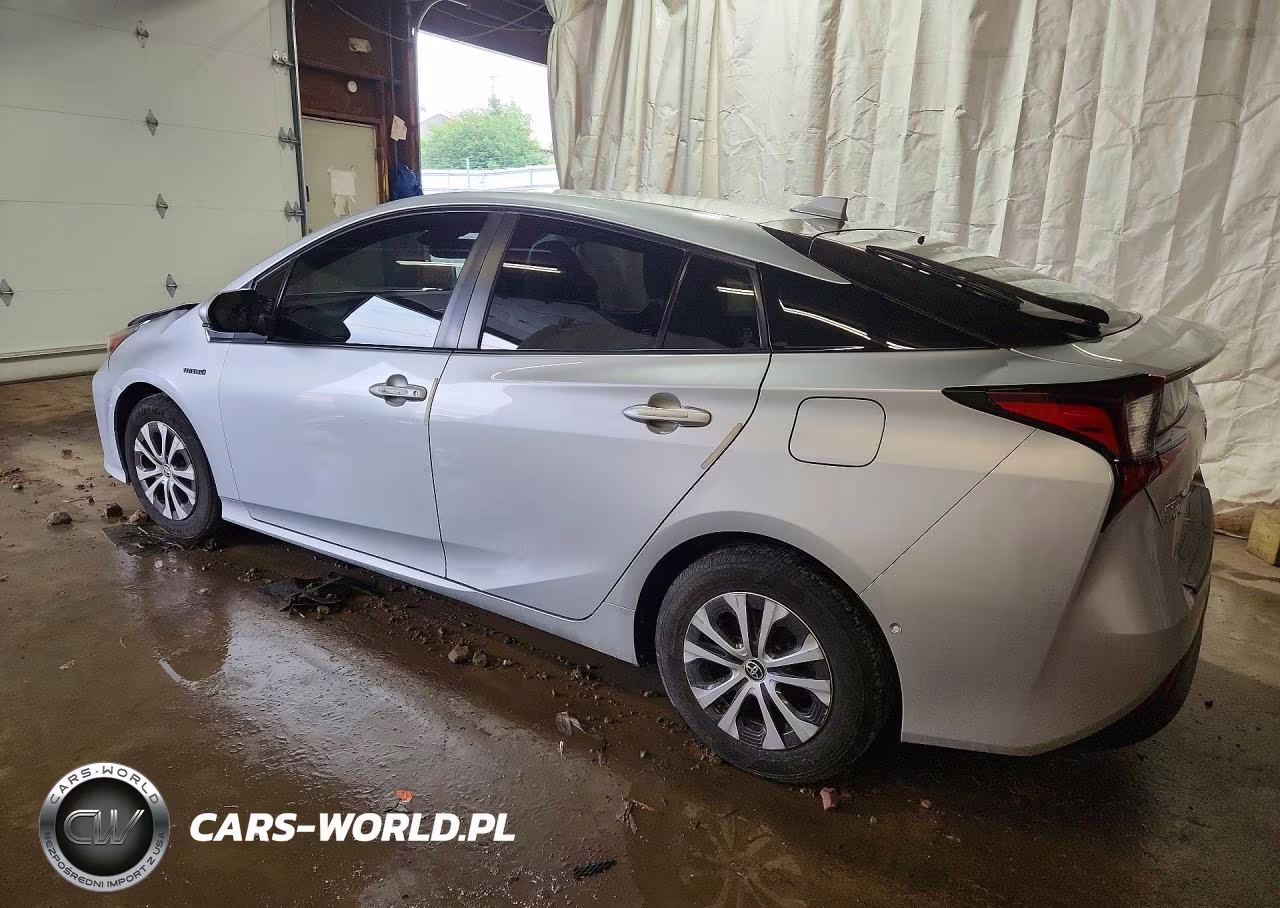 2022 Toyota Prius Xle Awd-E VIN:JTDL9MFU2N3033379 - 2