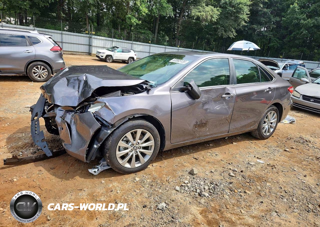 2016 Toyota Camry Xle – zdjęcie 1 z 13