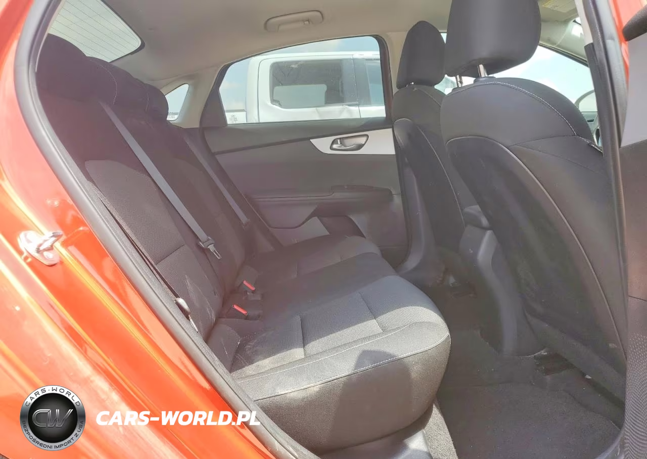 2023 Kia Forte Lxs VIN:3KPF24AD5PE680881 - 10