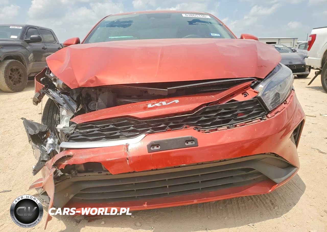 2023 Kia Forte Lxs VIN:3KPF24AD5PE680881 - 5