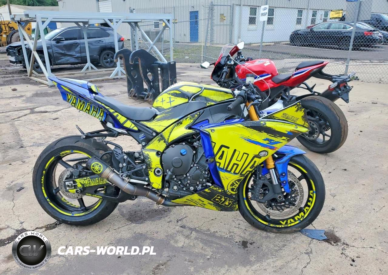 2014 Yamaha Yzfr1