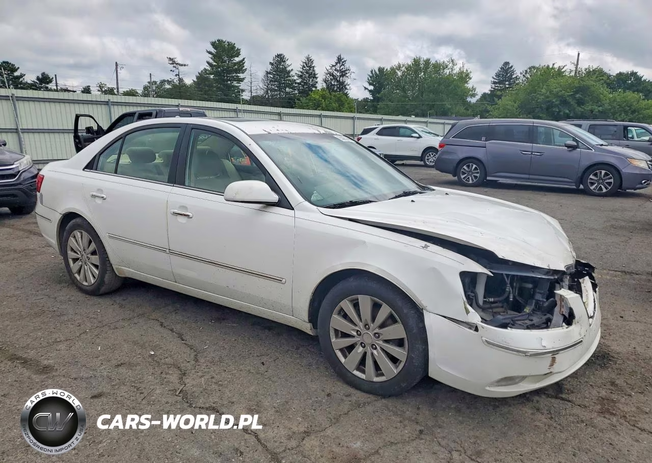 2010 Hyundai Sonata Limited V6 VIN:5NPEU4AF8AH599299 - 4