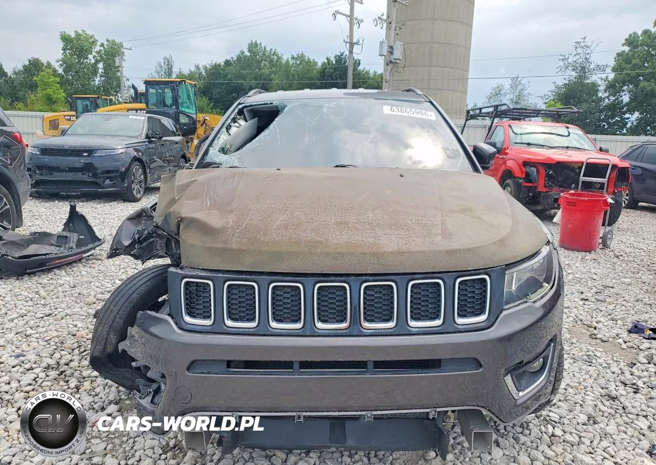2018 Jeep Compass Latitude VIN:3C4NJDBB9JT168314 - 5