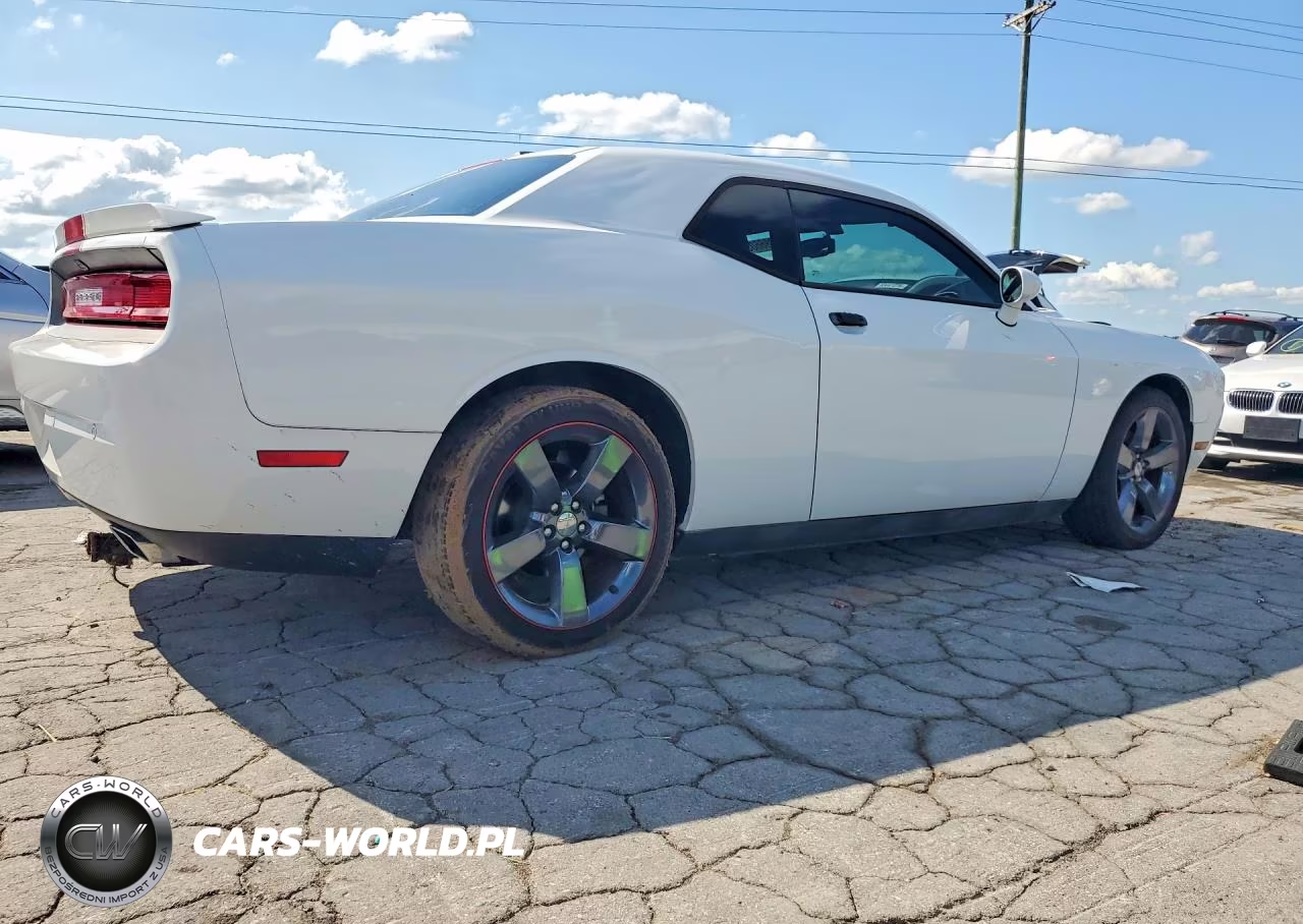 2013 Dodge Challenger Sxt VIN:2C3CDYAG8DH570054 - 3