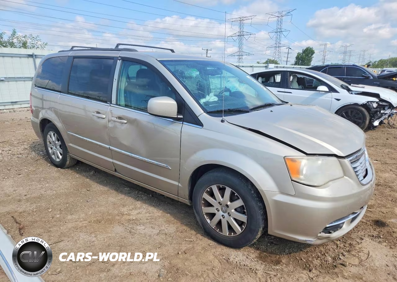 2014 Chrysler Town & Country Touring VIN:2C4RC1BG8ER348155 - 4
