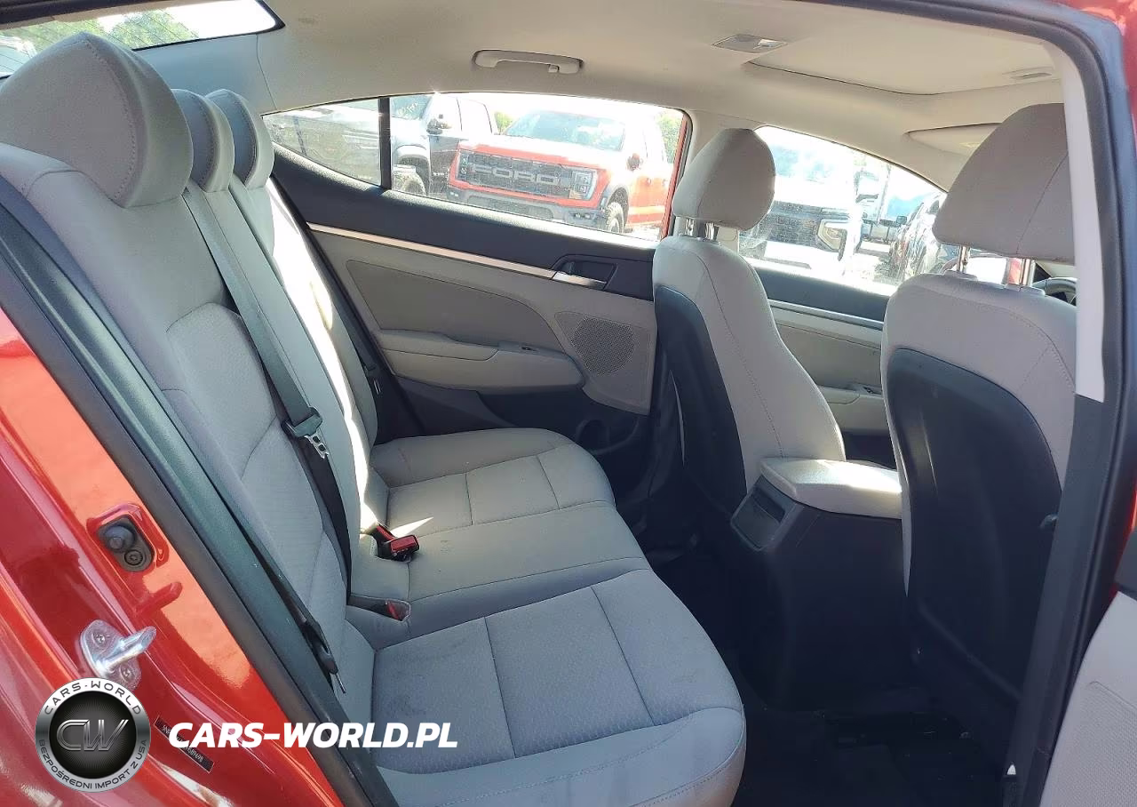 2020 Hyundai Elantra Value Edition VIN:5NPD84LF5LH589698 - 10