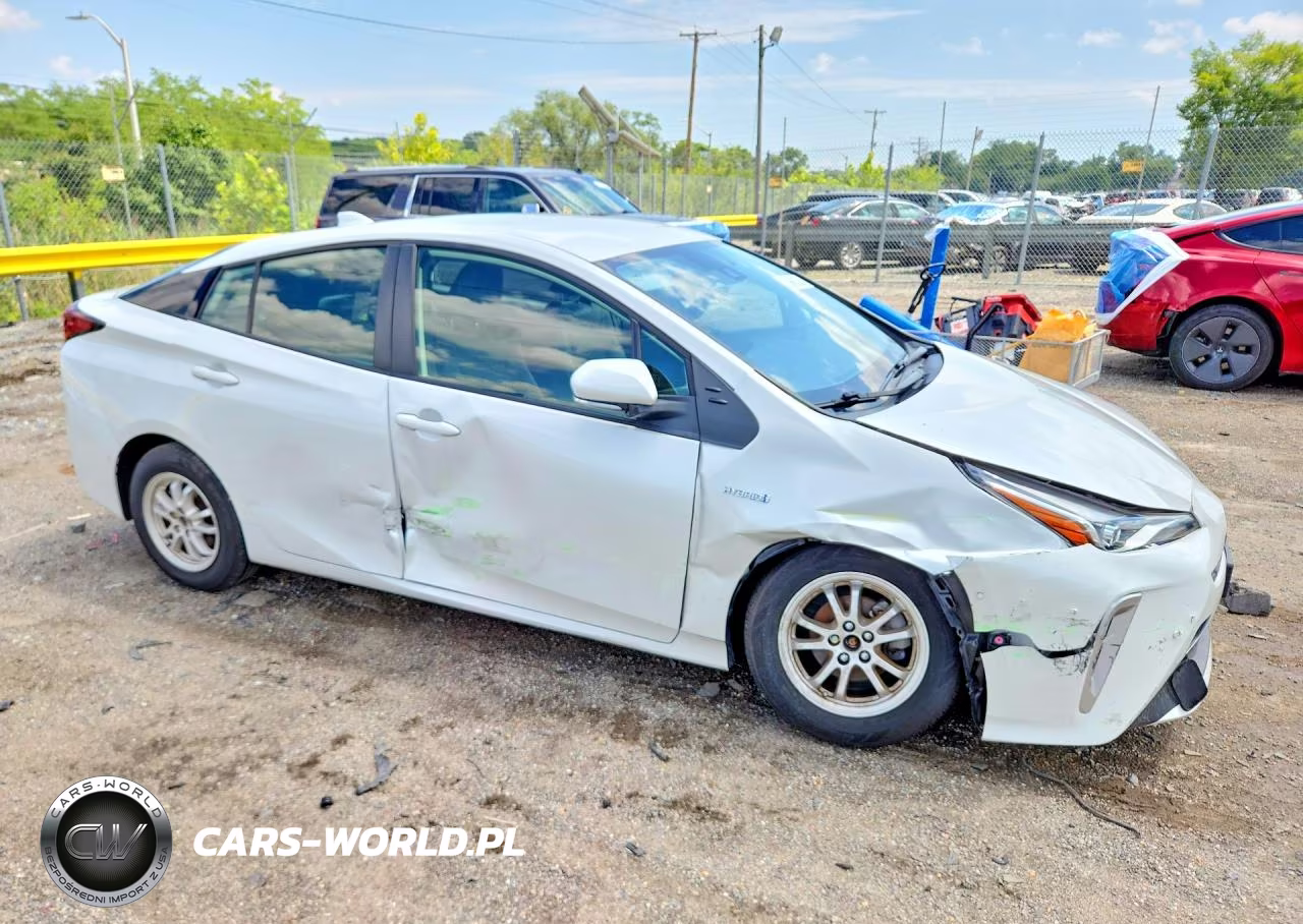 2021 Toyota Prius Xle Awd-E VIN:JTDL9MFU1M3028849 - 4