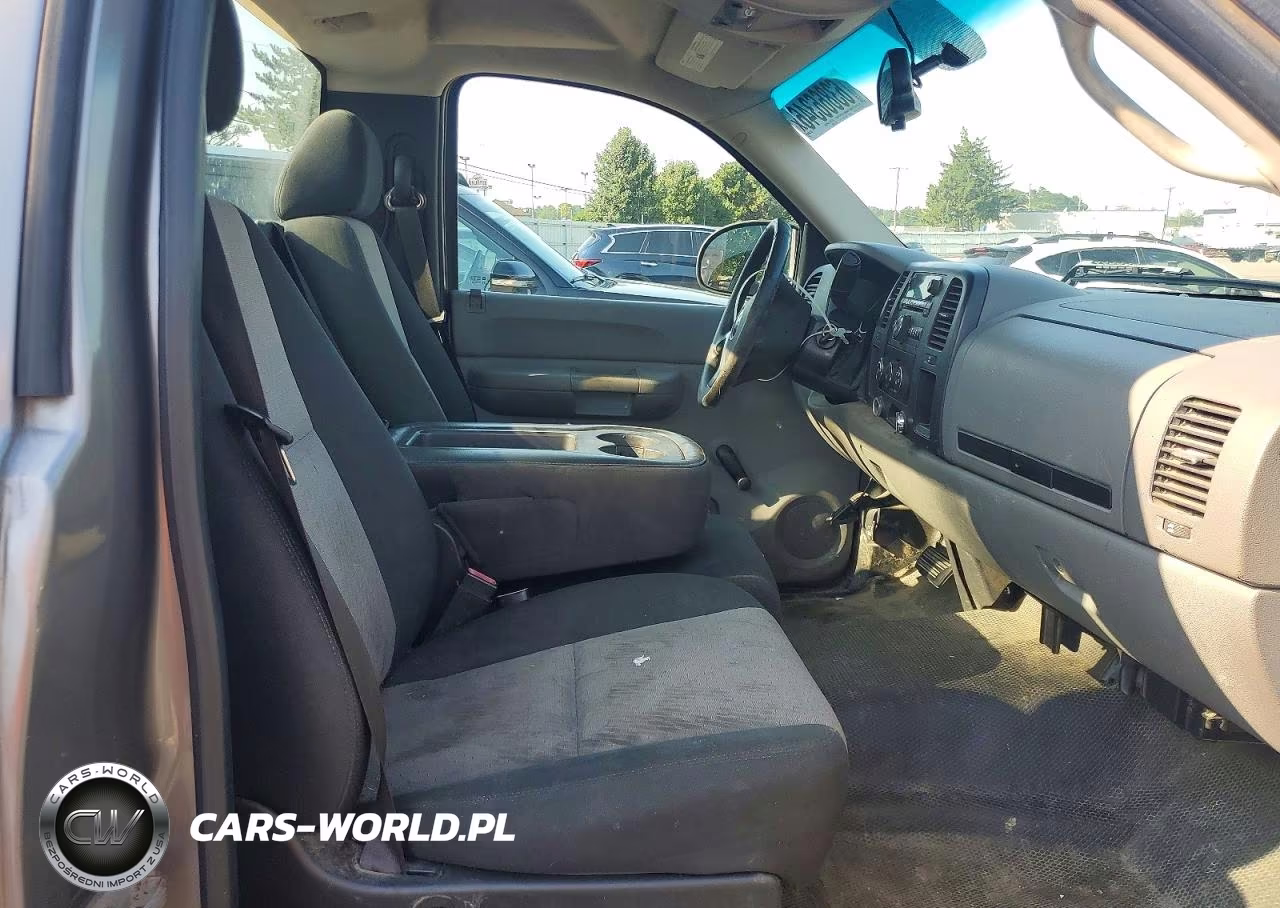 2008 Chevrolet Silverado C1500 VIN:1GCEC14X28Z169003 - 10