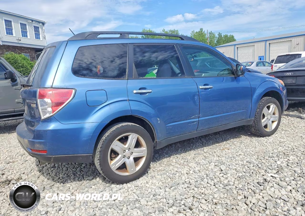 2010 Subaru Forester 2.5X Premium VIN:JF2SH6CC6AH713709 - 3