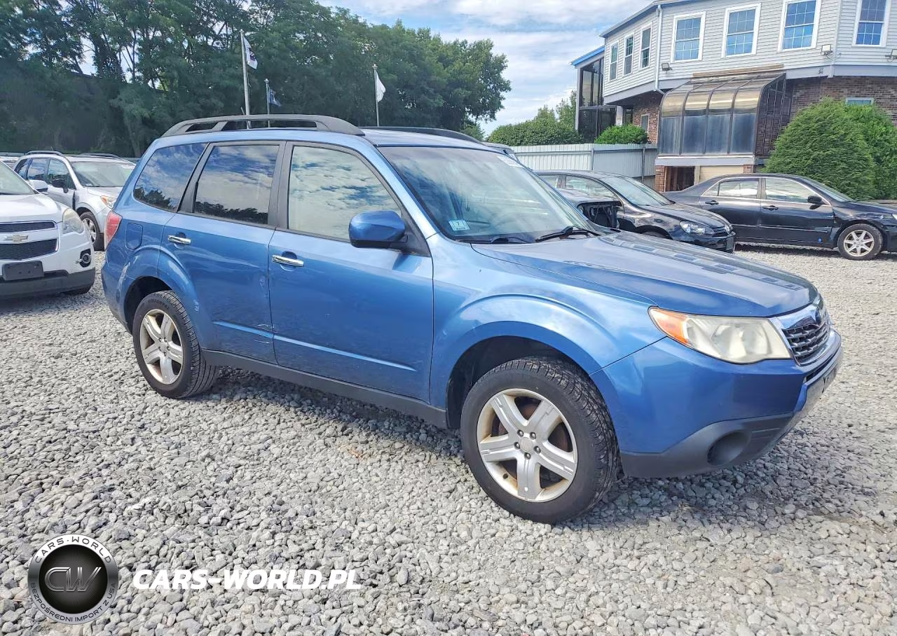 2010 Subaru Forester 2.5X Premium VIN:JF2SH6CC6AH713709 - 4