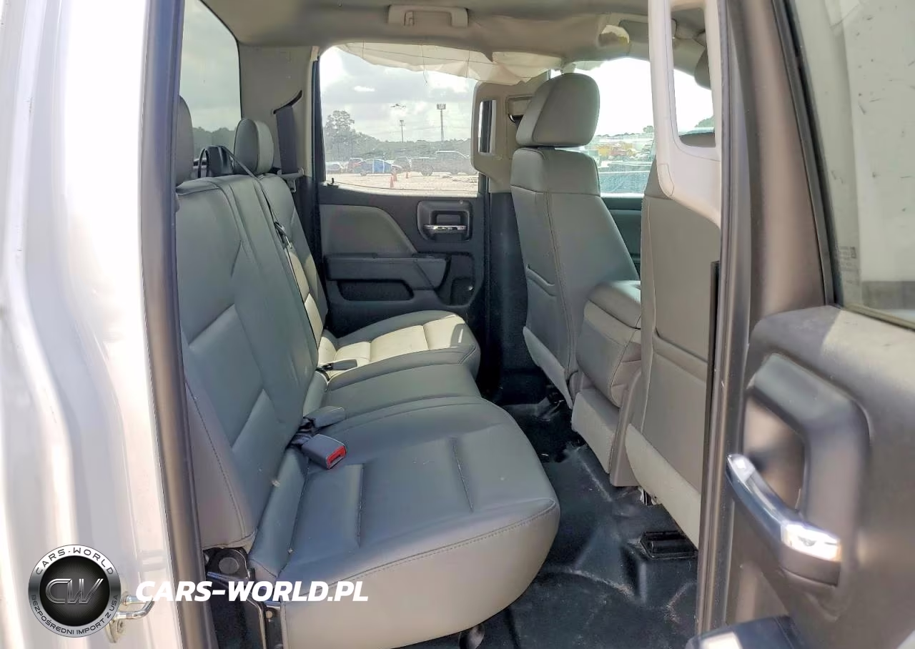 2017 Chevrolet Silverado C1500 VIN:1GCRCNEH7HZ190025 - 10