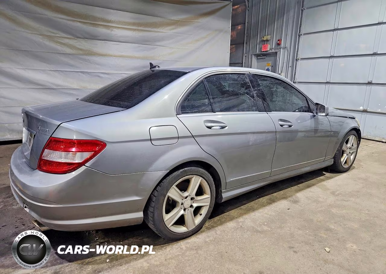 2010 Mercedes-Benz C 300 4Matic VIN:WDDGF8BB8AR122098 - 3