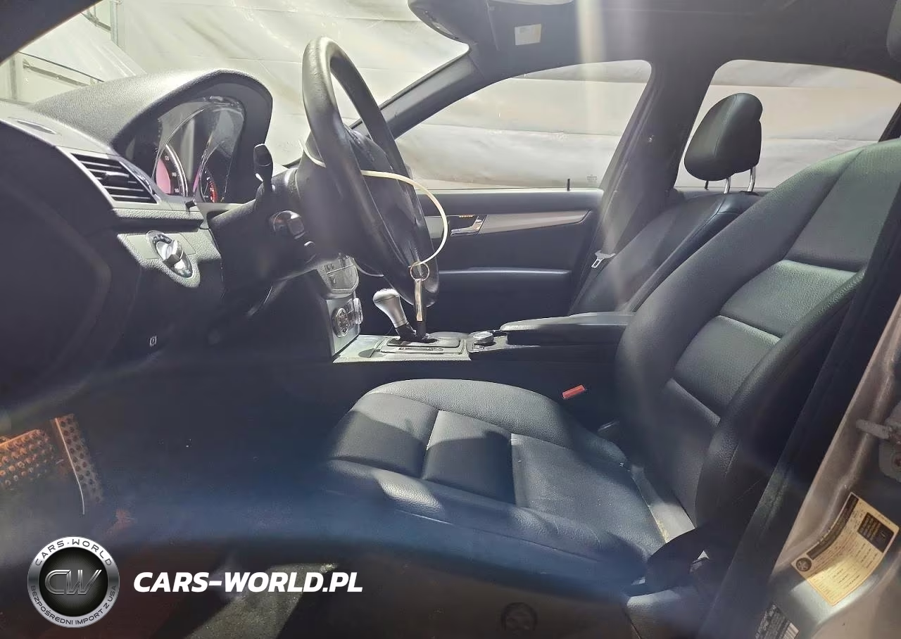 2010 Mercedes-Benz C 300 4Matic VIN:WDDGF8BB8AR122098 - 7