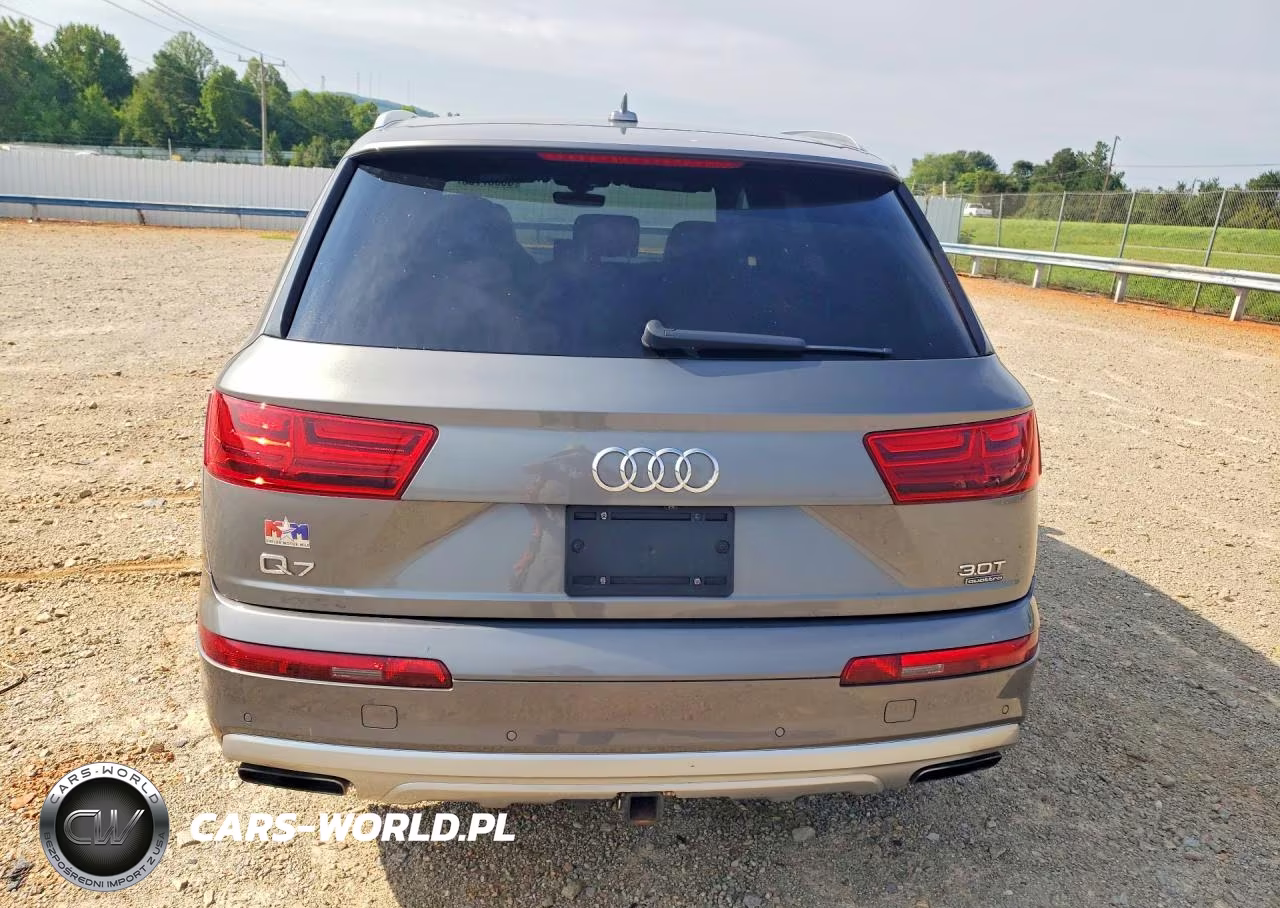 2017 Audi Q7 Premium Plus VIN:WA1LAAF74HD051035 - 6