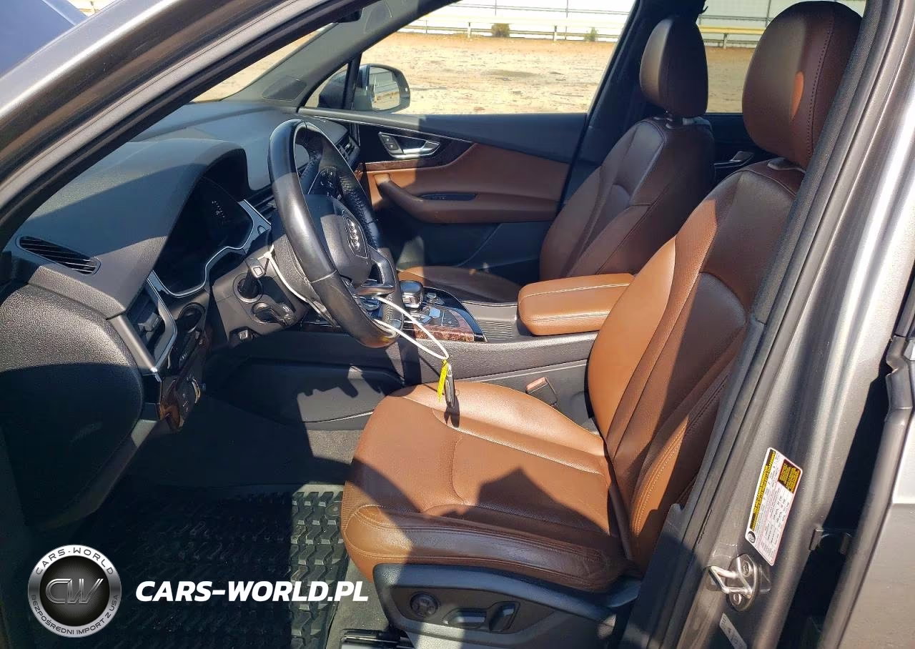2017 Audi Q7 Premium Plus VIN:WA1LAAF74HD051035 - 7