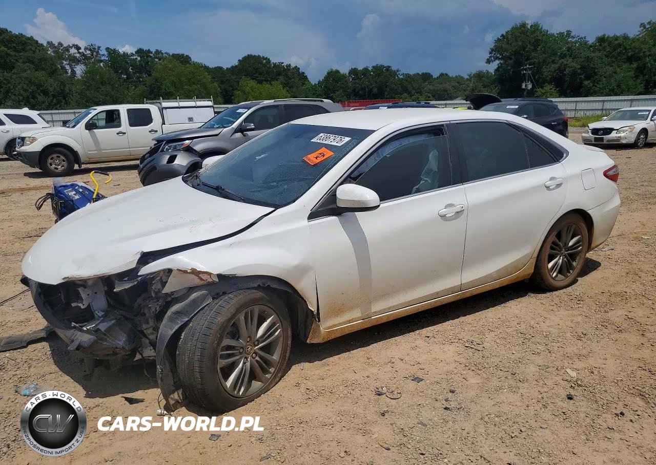2015 Toyota Camry Se VIN:4T1BF1FK8FU046422 - 1