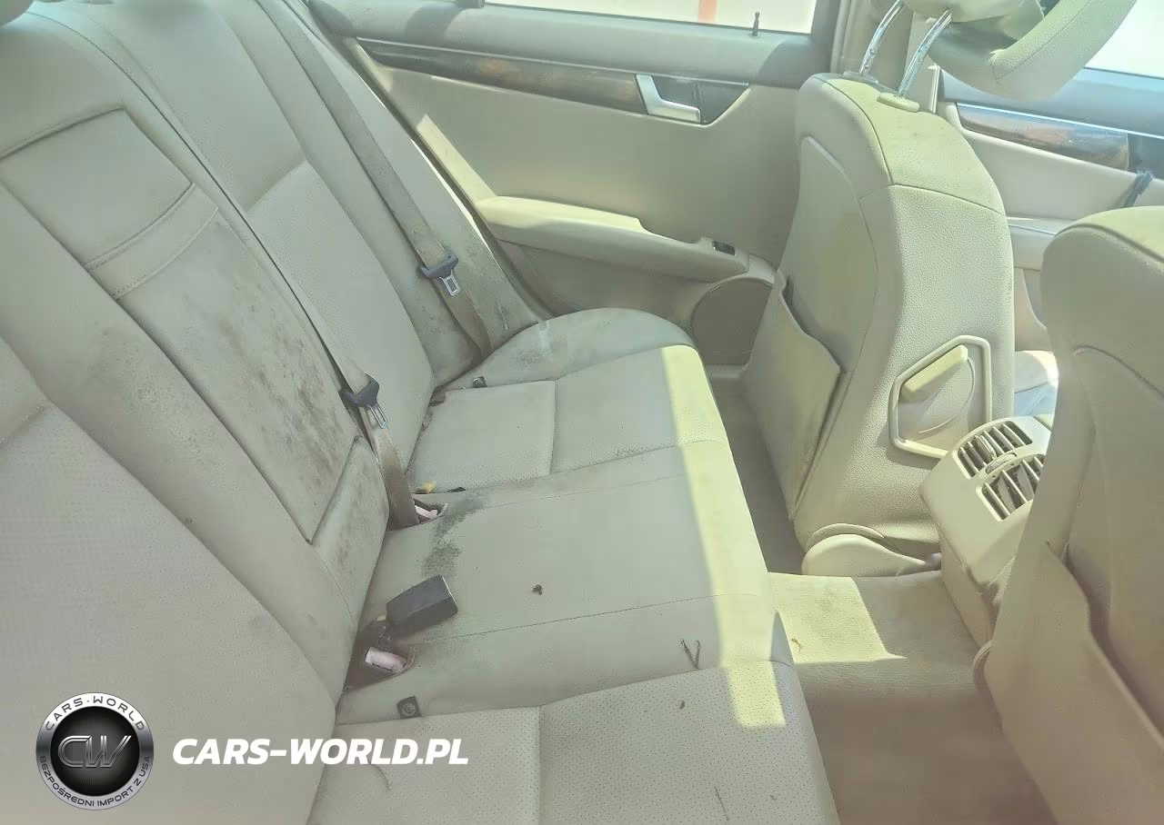 2012 Mercedes-Benz C 250 VIN:WDDGF4HB7CR220879 - 10