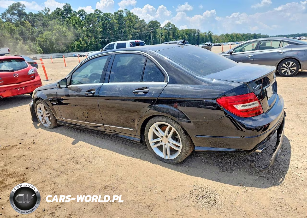 2012 Mercedes-Benz C 250 VIN:WDDGF4HB7CR220879 - 2
