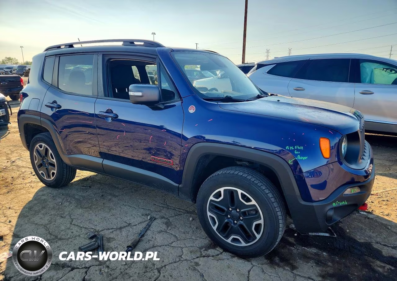 2016 Jeep Renegade Trailhawk VIN:ZACCJBCT4GPD38923 - 4
