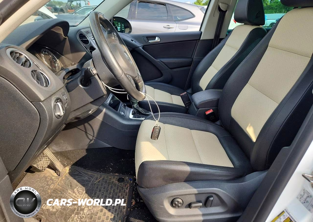2016 Volkswagen Tiguan S VIN:WVGBV7AX5GW541210 - 7
