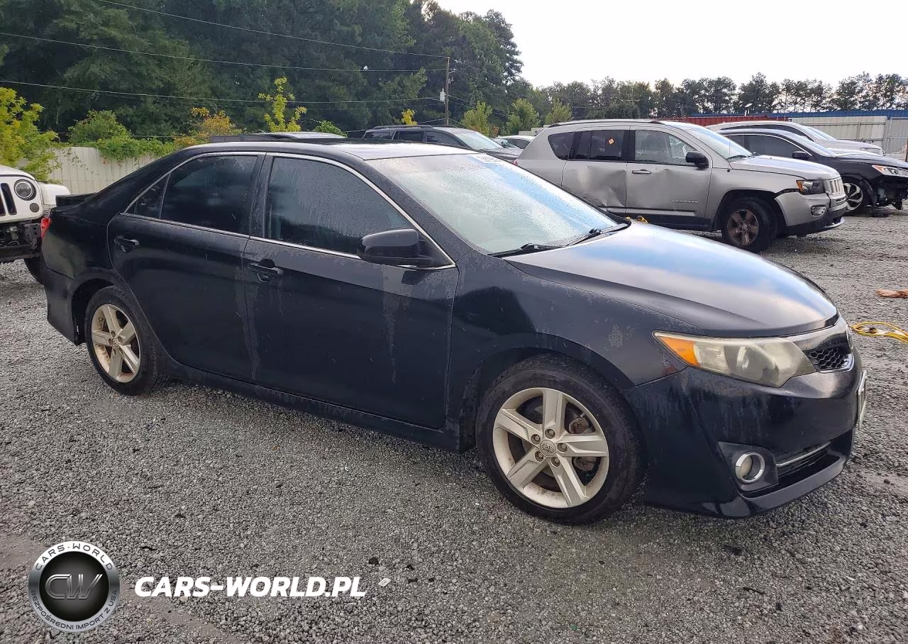 2014 Toyota Camry Se VIN:4T1BF1FKXEU743279 - 4