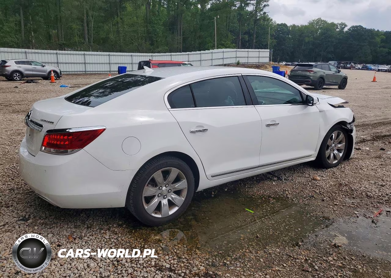 2013 Buick Lacrosse VIN:1G4GC5E30DF282905 - 3