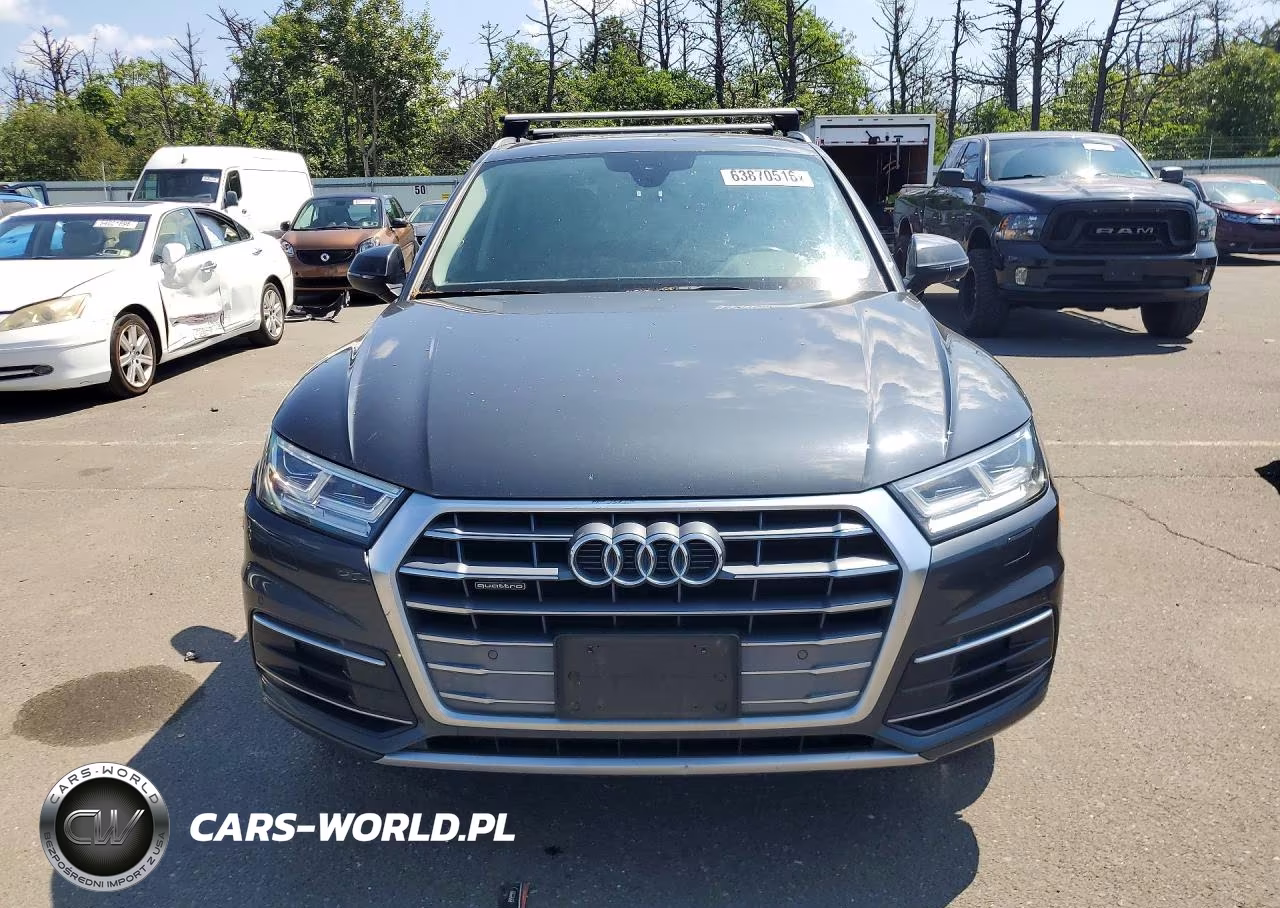 2018 Audi Q5 Premium Plus VIN:WA1BNAFY2J2211696 - 5