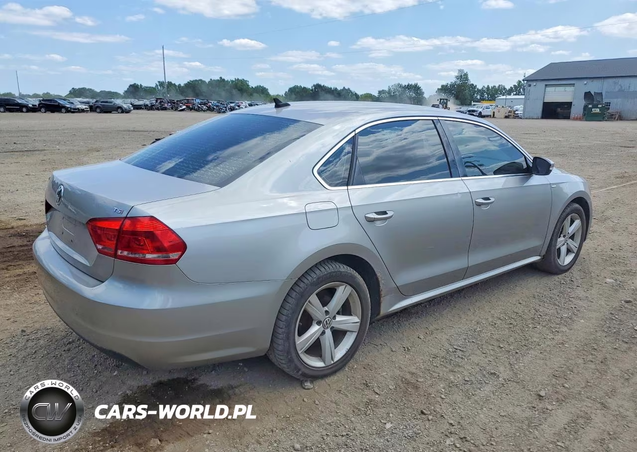 2014 Volkswagen Passat S VIN:1VWAT7A3XEC032857 - 3