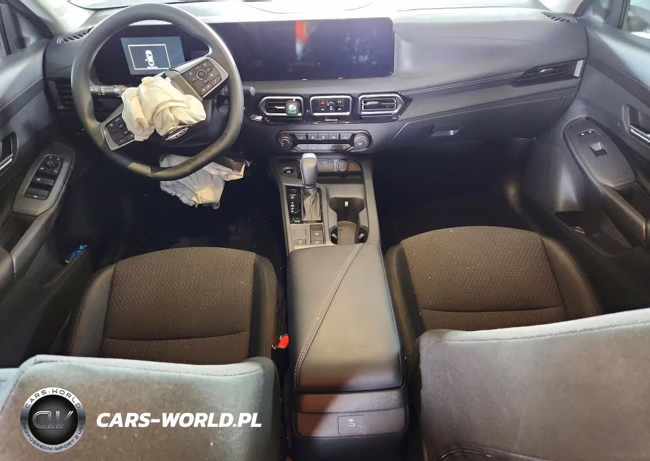 2026 Nissan Sentra S VIN:3N1AB9BV8TY230975 - 8