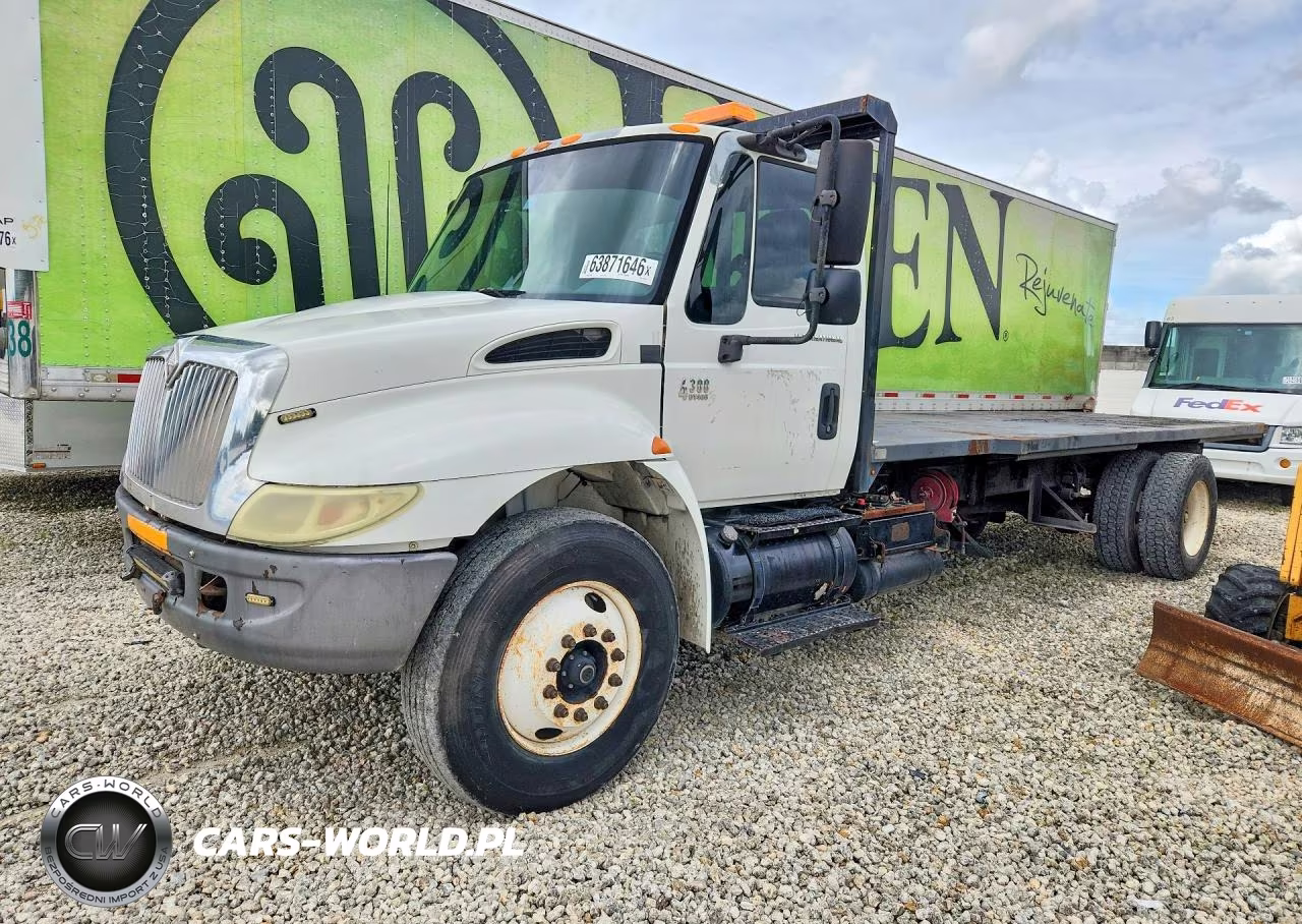 2003 International 4000 4300