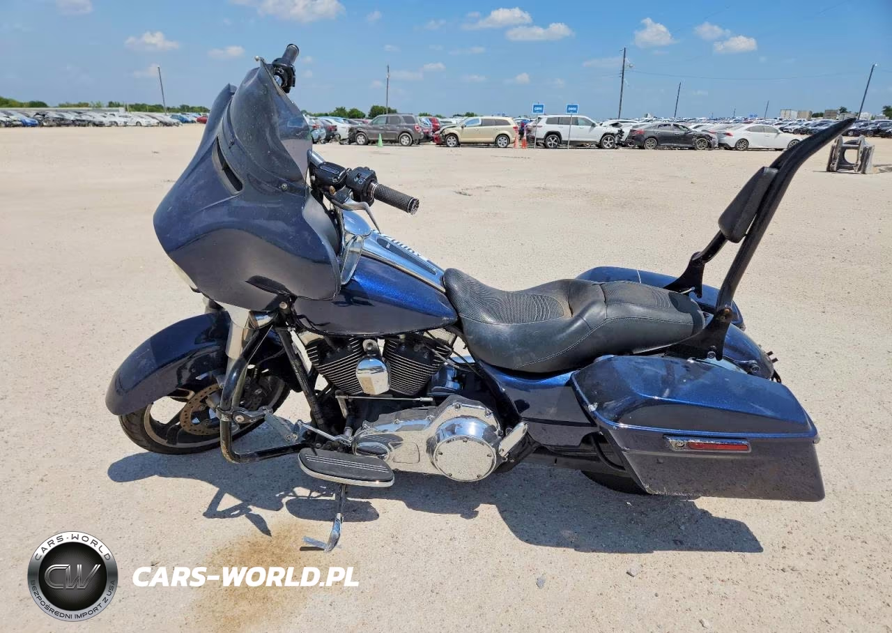 2014 Harley-Davidson Flhx Street Glide VIN:1HD1KBM15EB629860 - 3