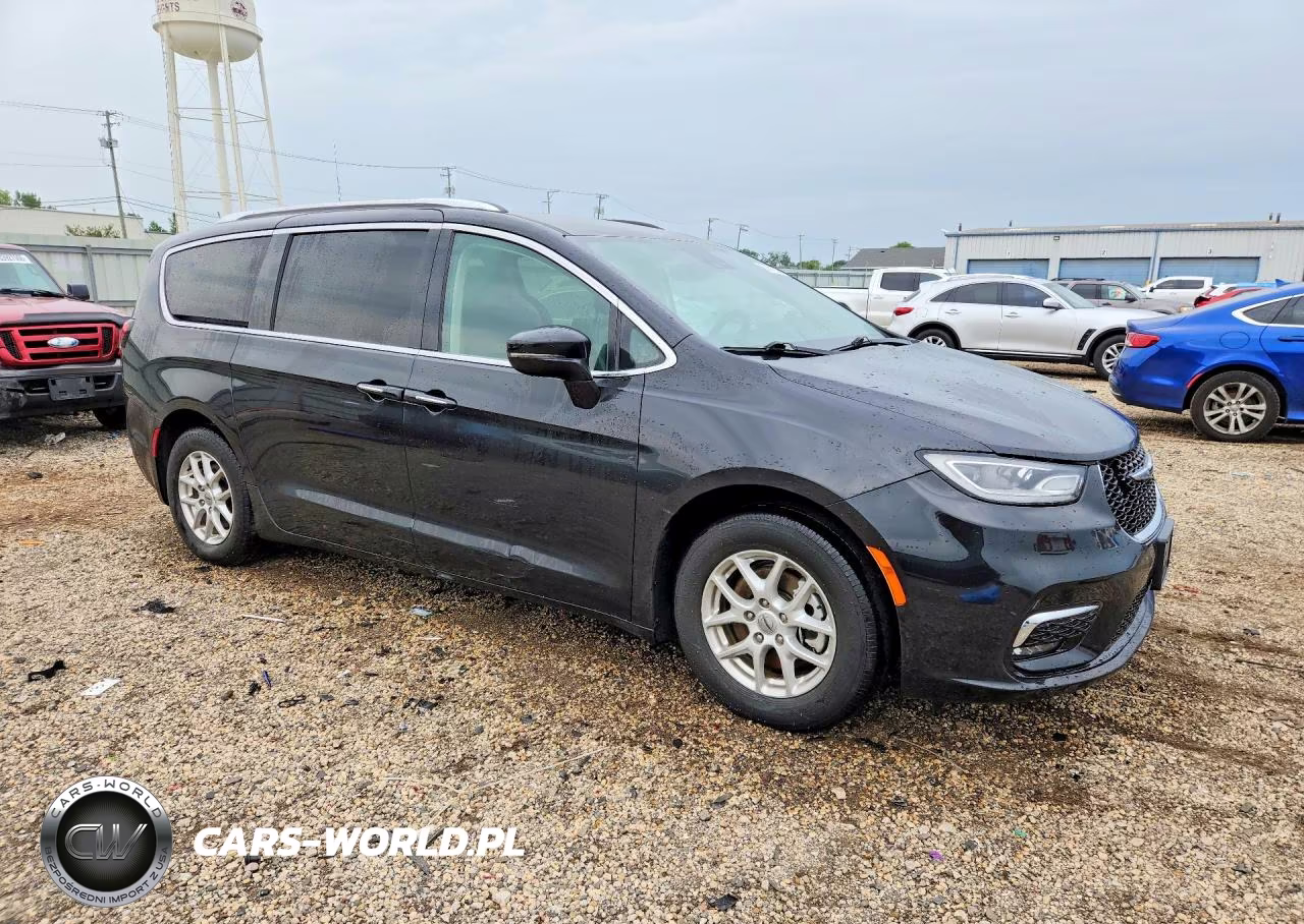 2021 Chrysler Pacifica Touring L VIN:2C4RC1BG0MR597953 - 4
